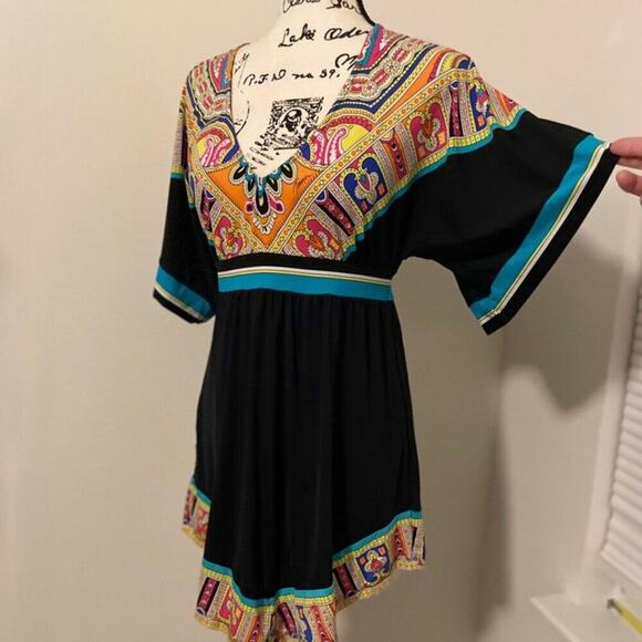TRINA TURK MINI DRESS NEPAL TUNIC SIZE S AESTHETIC VERSATILE SUMMER COVER UP - Picture 10 of 16